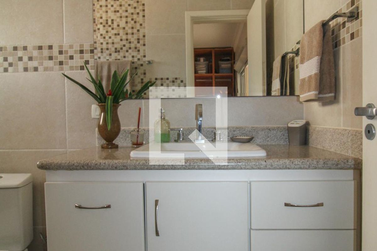 Casa à Venda - Mansões Santo Antônio, 4 Quartos,  300 m2 em , Campinas - sp | SoloBR