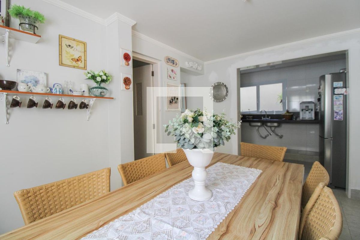 Casa à Venda - Mansões Santo Antônio, 4 Quartos,  300 m2 em , Campinas - sp | SoloBR