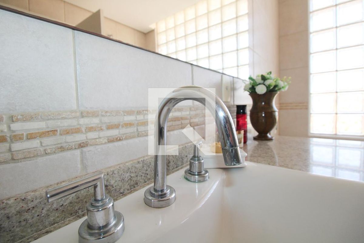 Casa à Venda - Mansões Santo Antônio, 4 Quartos,  300 m2 em , Campinas - sp | SoloBR