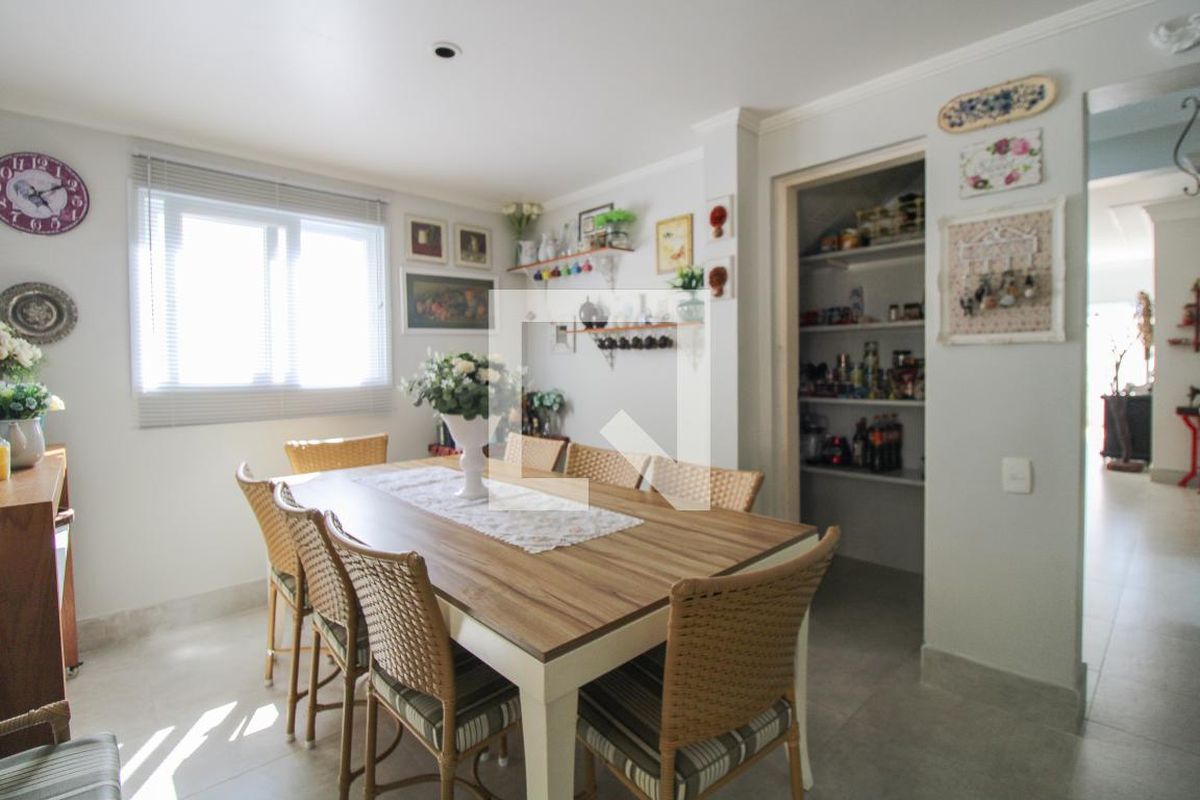 Casa à Venda - Mansões Santo Antônio, 4 Quartos,  300 m2 em , Campinas - sp | SoloBR