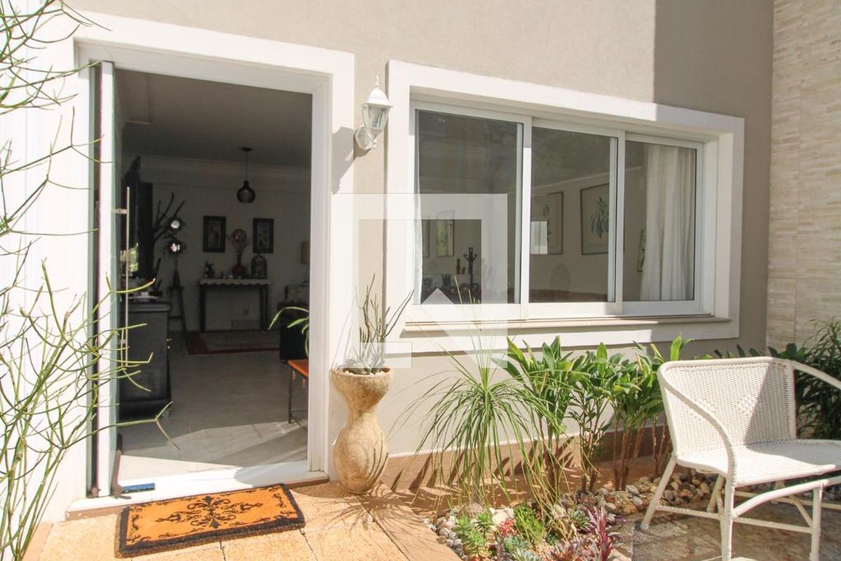 Casa à Venda - Mansões Santo Antônio, 4 Quartos,  300 m2 em , Campinas - sp | SoloBR