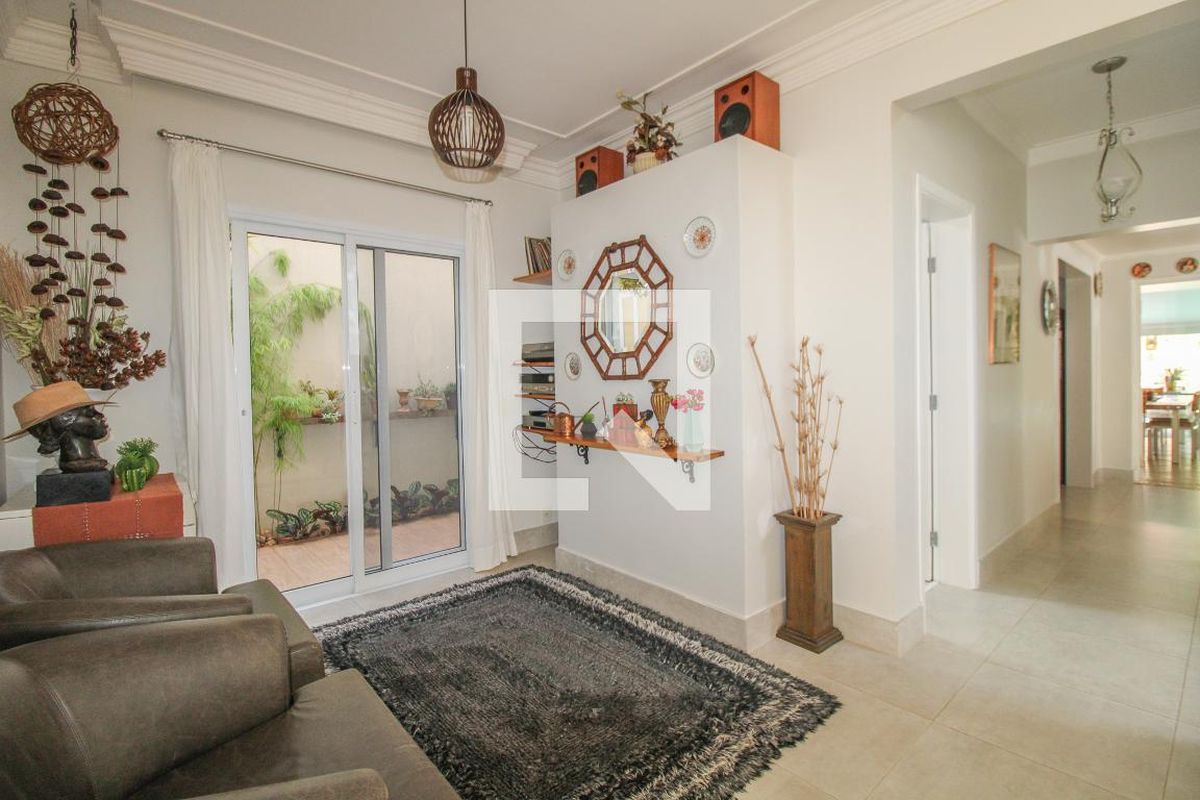 Casa à Venda - Mansões Santo Antônio, 4 Quartos,  300 m2 em , Campinas - sp | SoloBR