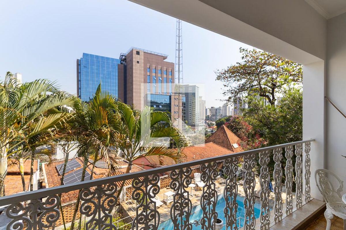 Casa à Venda - Jardim Planalto, 3 Quartos,  910 m2 em , Campinas - sp | SoloBR