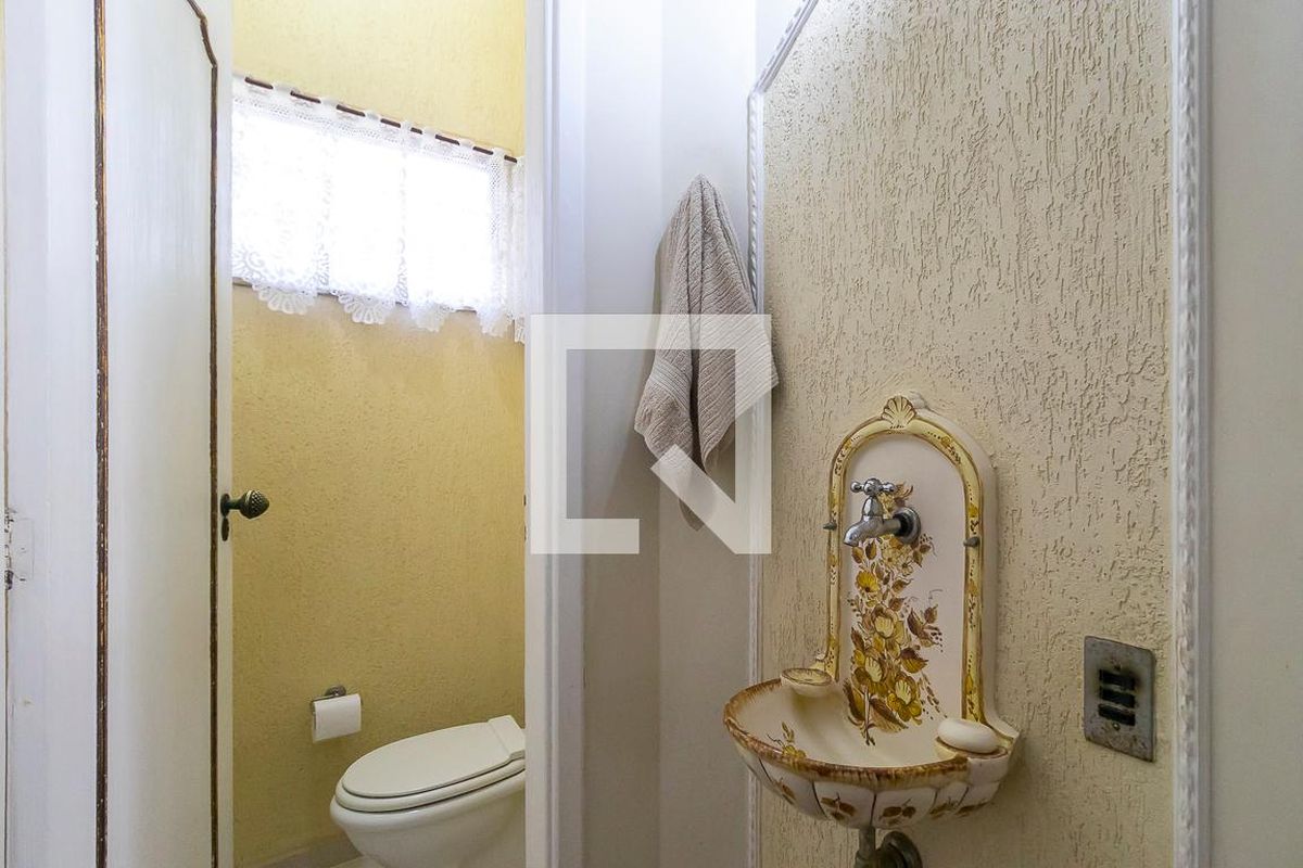 Casa à Venda - Jardim Planalto, 3 Quartos,  910 m2 em , Campinas - sp | SoloBR