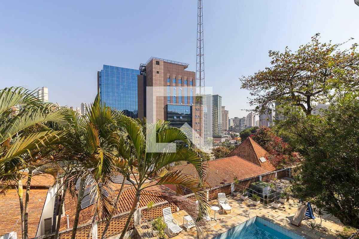Casa à Venda - Jardim Planalto, 3 Quartos,  910 m2 em , Campinas - sp | SoloBR
