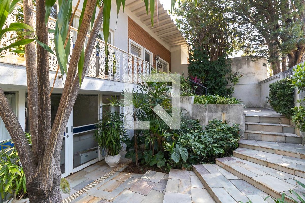 Casa à Venda - Jardim Planalto, 3 Quartos,  910 m2 em , Campinas - sp | SoloBR