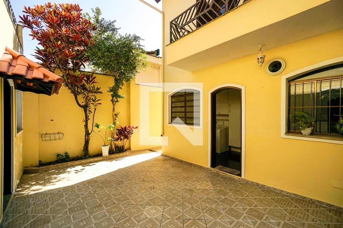 Casa, 3 quartos, 251 m² - Foto 94