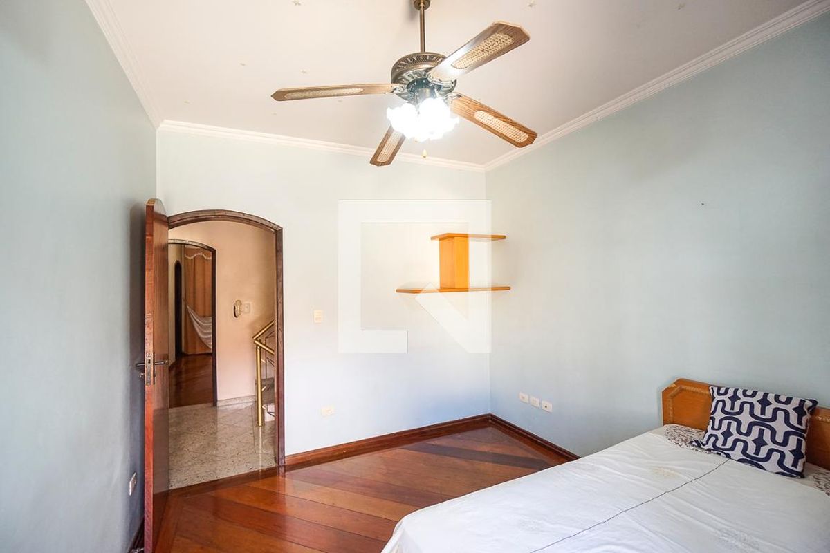 Casa, 3 quartos, 251 m² - Foto 20