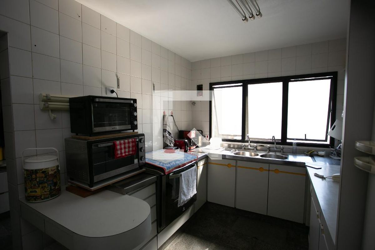 Apartamento, 3 quartos, 210 m² - Foto 138
