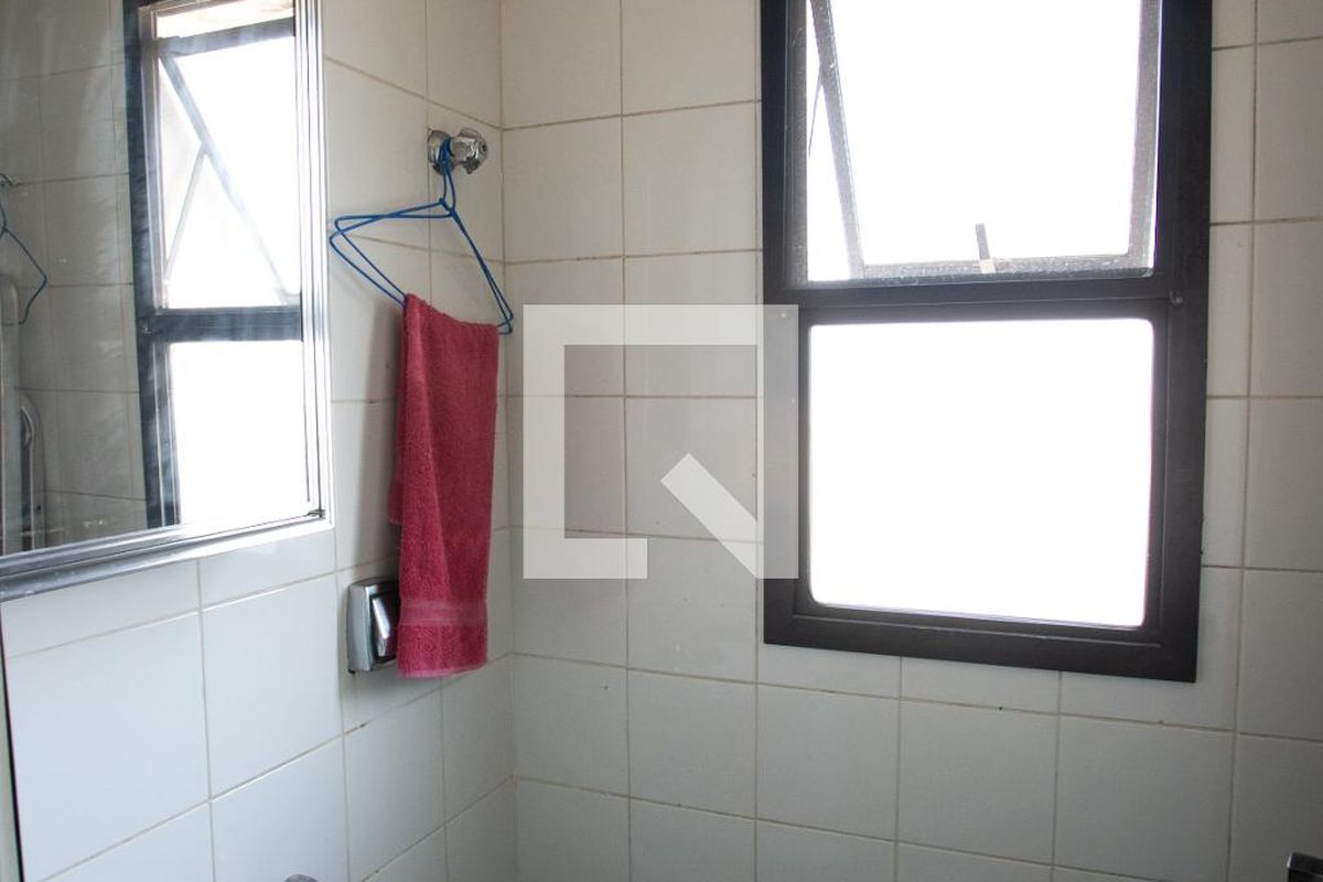Apartamento, 3 quartos, 210 m² - Foto 166