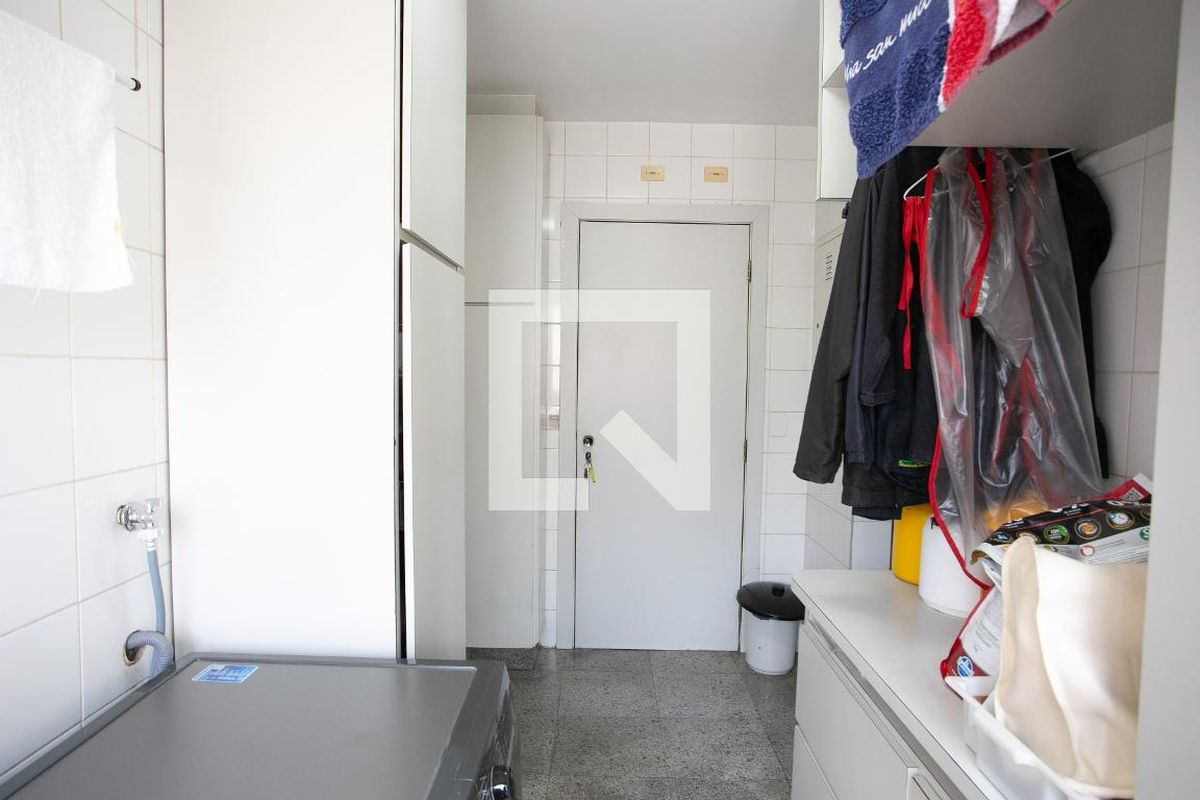 Apartamento, 3 quartos, 210 m² - Foto 164