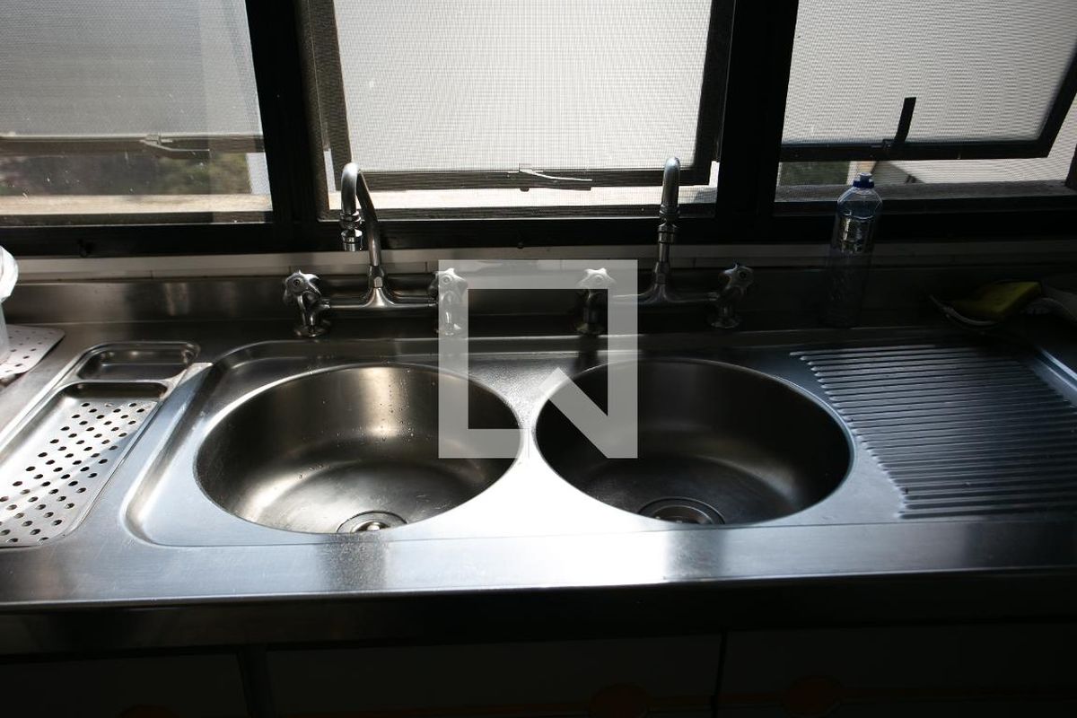 Apartamento, 3 quartos, 210 m² - Foto 144