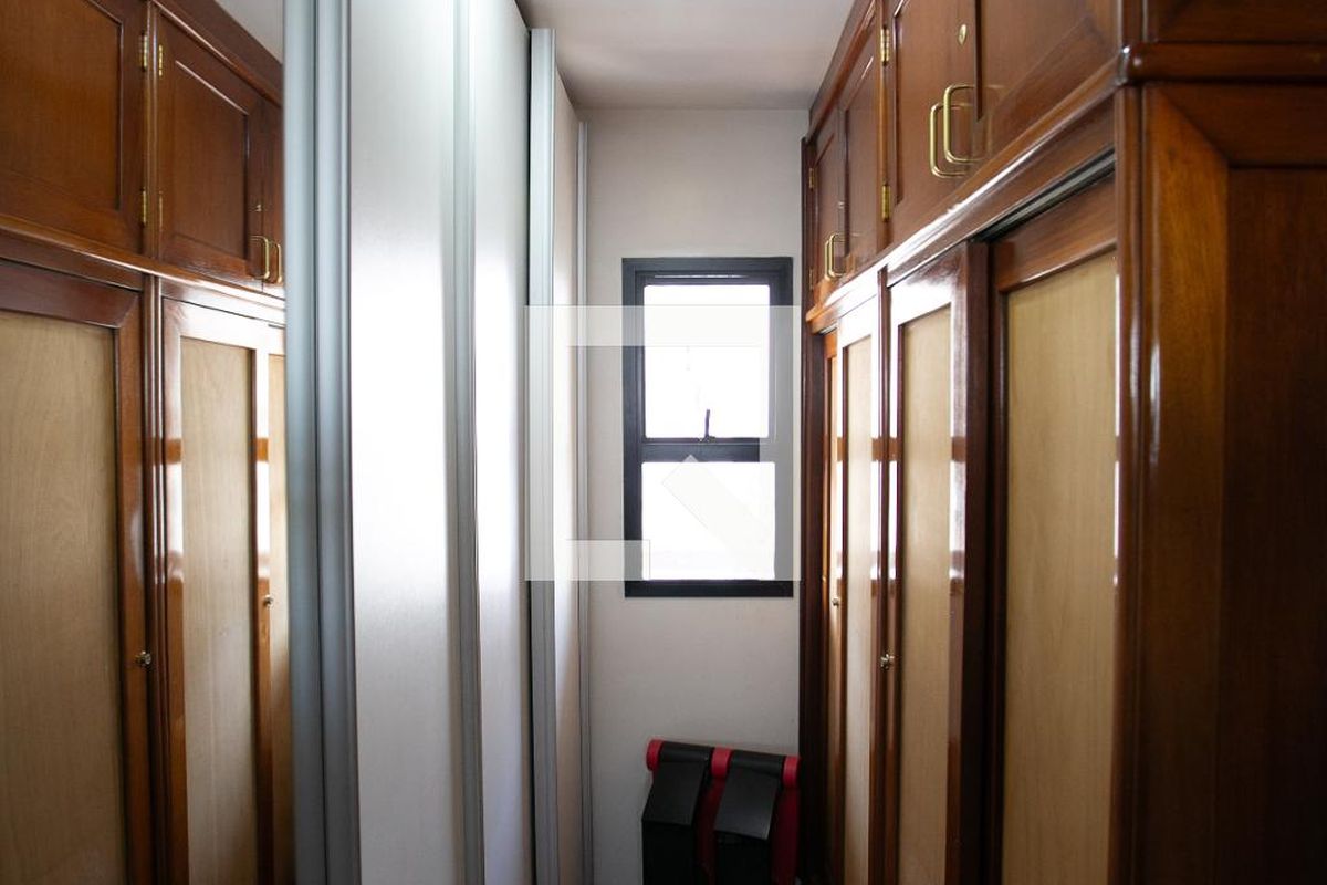 Apartamento, 3 quartos, 210 m² - Foto 94