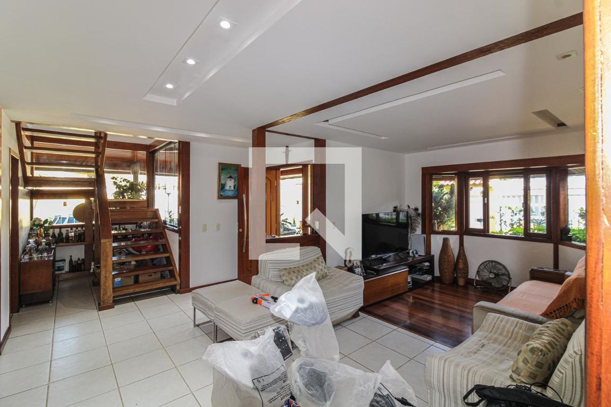 Casa, 4 quartos, 320 m² - Foto 2