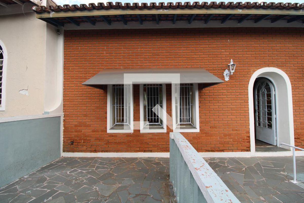 Casa à Venda - Jardim Flamboyant, 3 Quartos,  118 m2 em , Campinas - sp | SoloBR