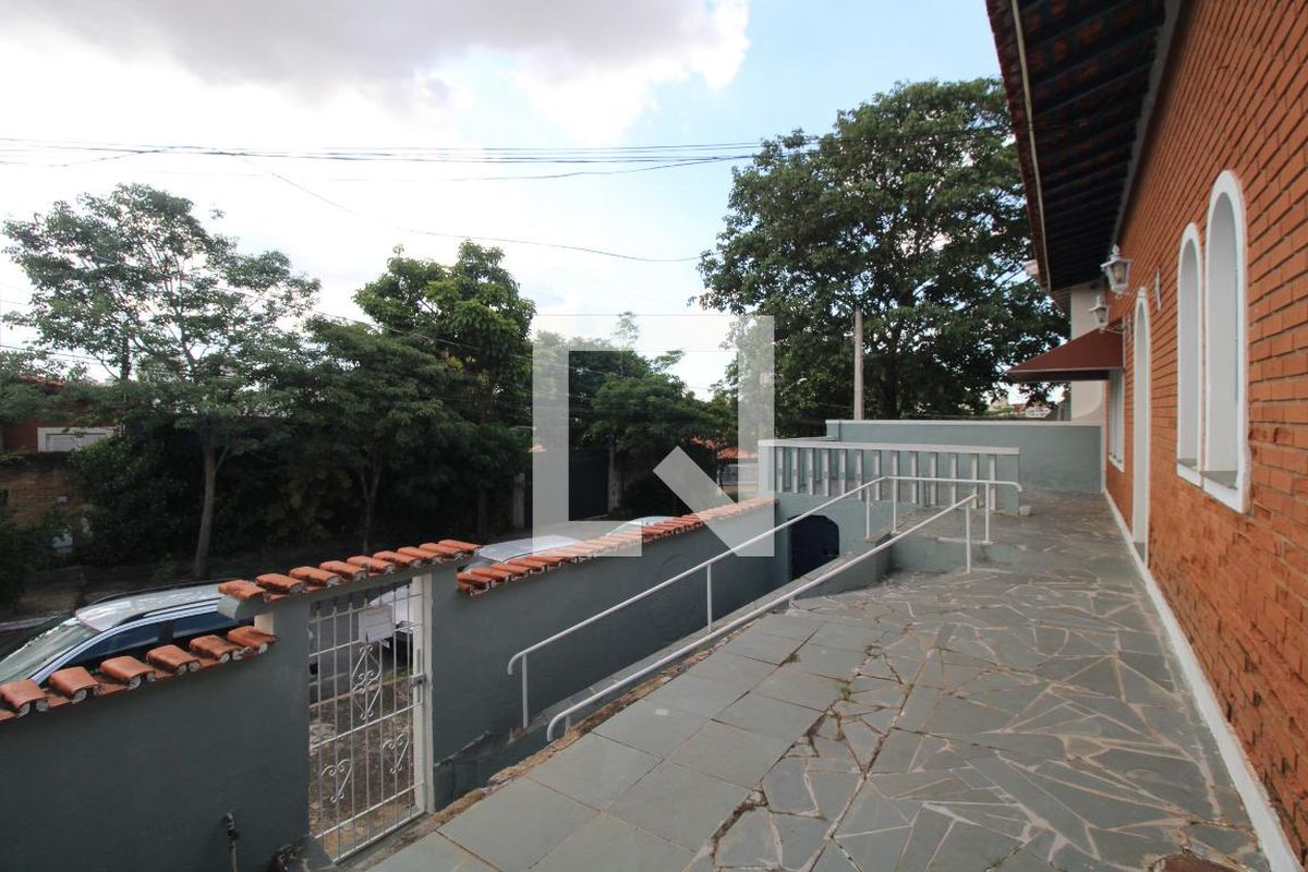 Casa à Venda - Jardim Flamboyant, 3 Quartos,  118 m2 em , Campinas - sp | SoloBR