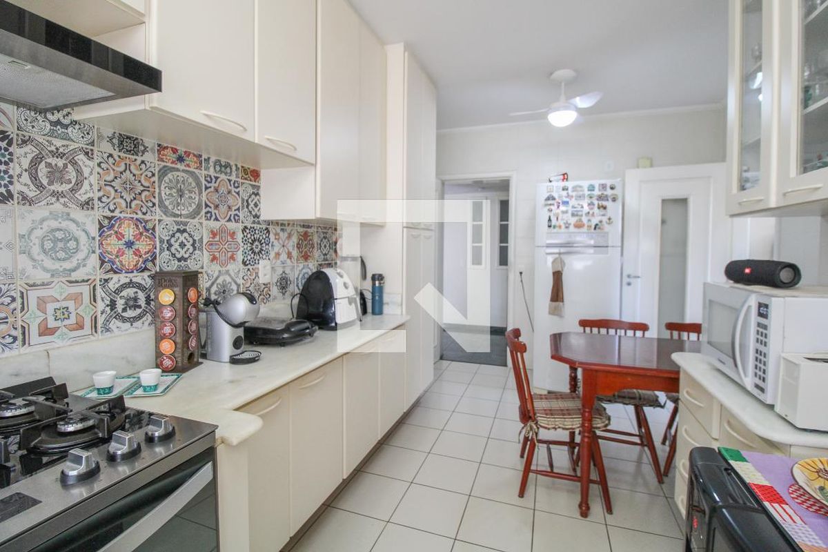 Apartamento à Venda - Cambuí, 3 Quartos,  250 m2 em , Campinas - sp | SoloBR