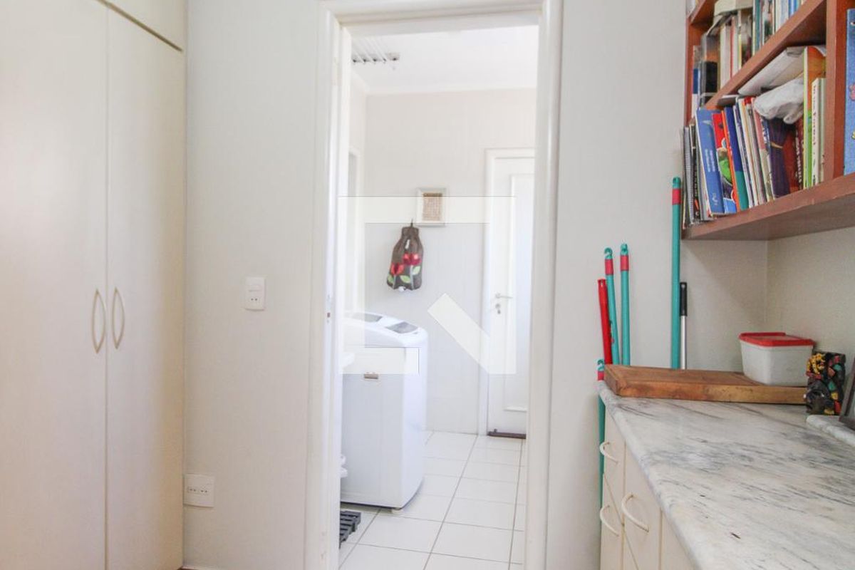 Apartamento à Venda - Cambuí, 3 Quartos,  250 m2 em , Campinas - sp | SoloBR