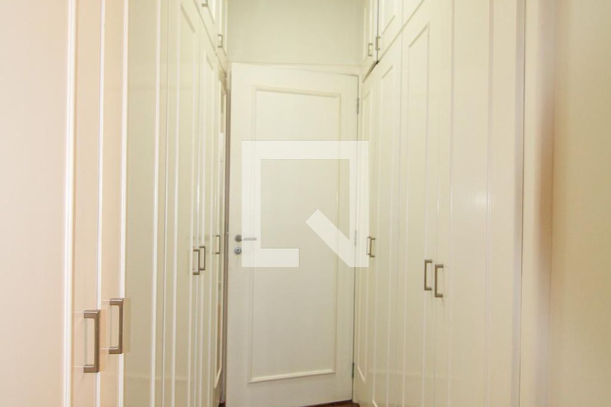 Apartamento à Venda - Cambuí, 3 Quartos,  250 m2 em , Campinas - sp | SoloBR