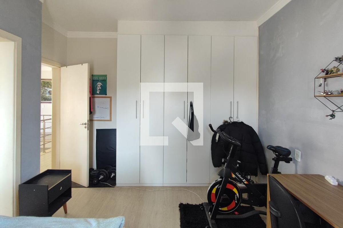 Casa à Venda - Swiss Park, 5 Quartos,  310 m2 em , Campinas - sp | SoloBR