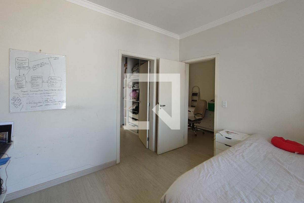 Casa à Venda - Swiss Park, 5 Quartos,  310 m2 em , Campinas - sp | SoloBR