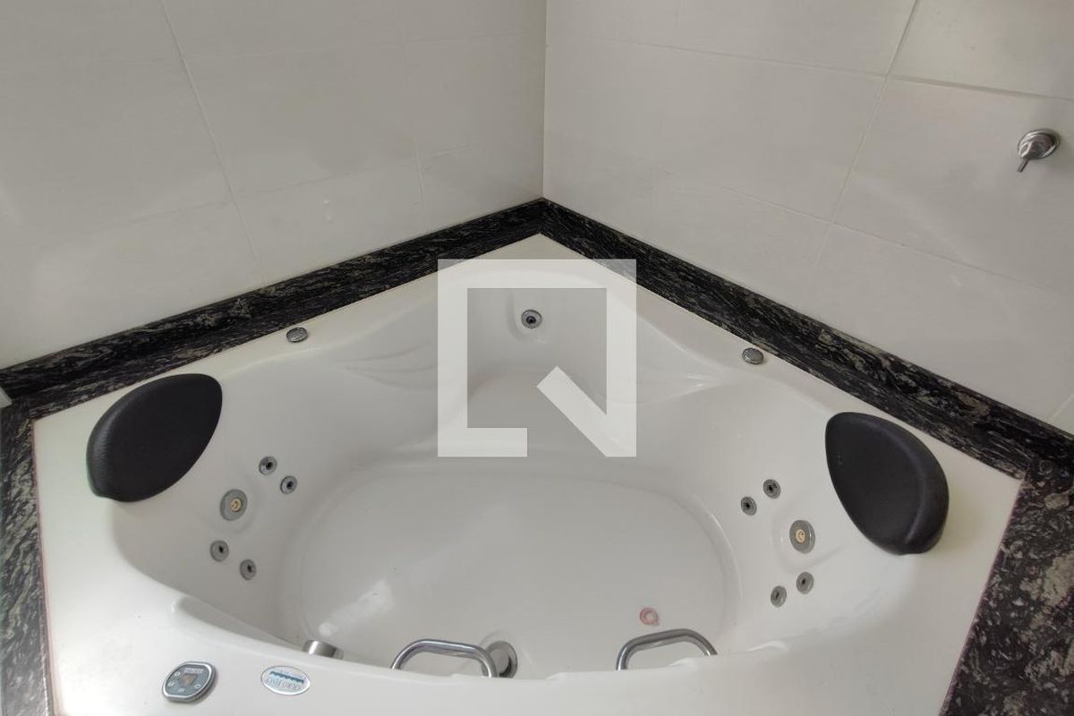 Casa à Venda - Swiss Park, 5 Quartos,  310 m2 em , Campinas - sp | SoloBR