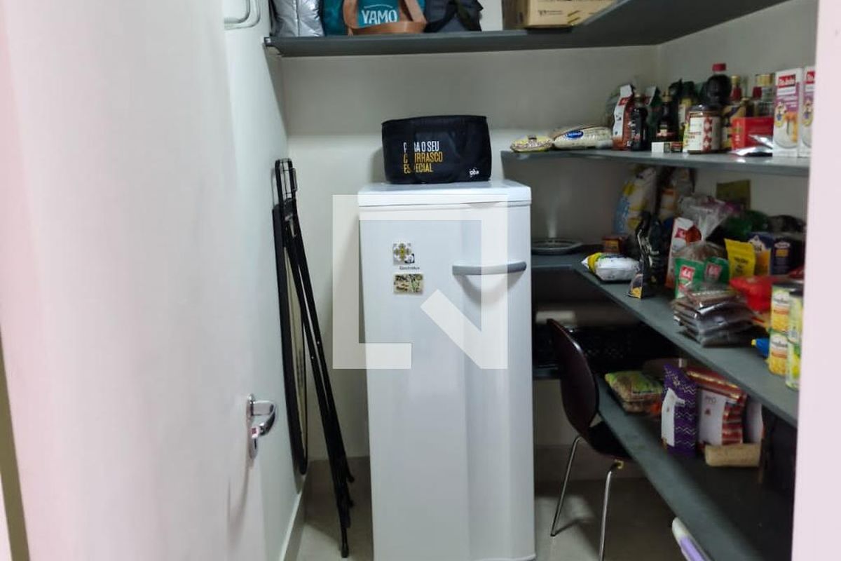 Apartamento à Venda - Lot. Alphaville Campinas, 4 Quartos,  215 m2 em , Campinas - sp | SoloBR