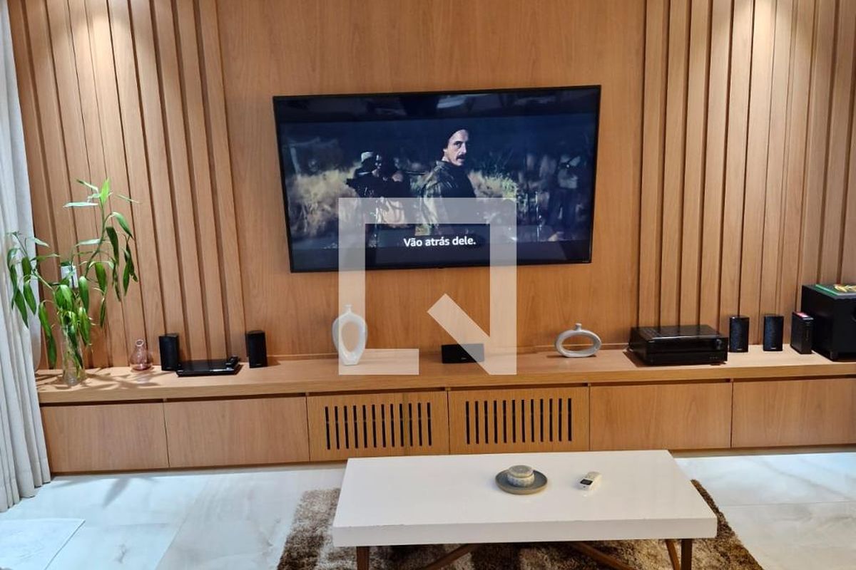 Apartamento à Venda - Lot. Alphaville Campinas, 4 Quartos,  215 m2 em , Campinas - sp | SoloBR