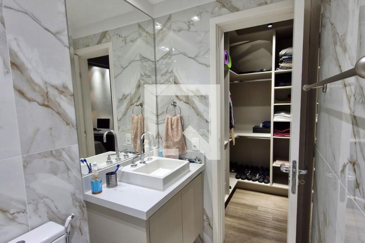 Apartamento à Venda - Lot. Alphaville Campinas, 4 Quartos,  215 m2 em , Campinas - sp | SoloBR