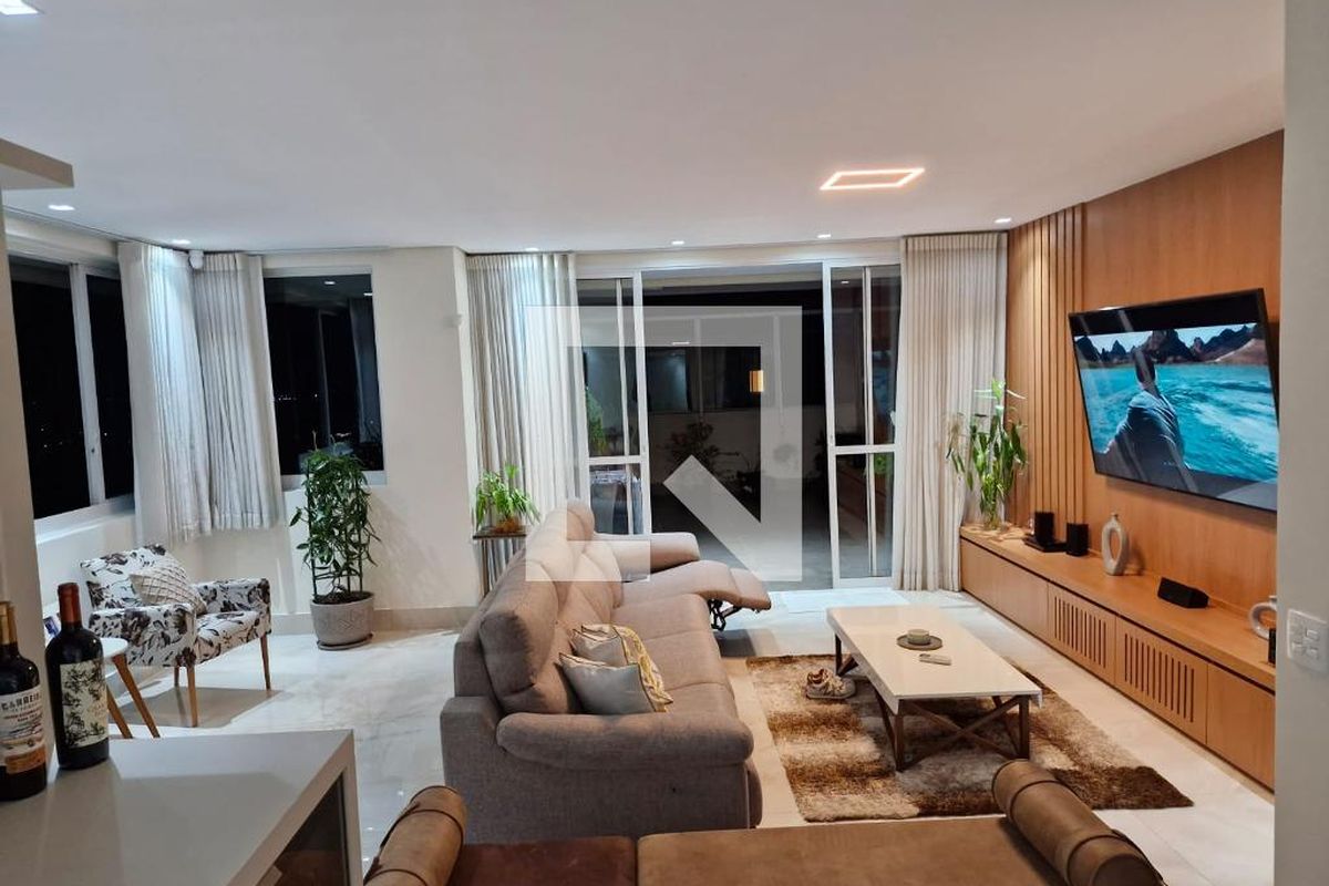 Apartamento à Venda - Lot. Alphaville Campinas, 4 Quartos,  215 m2 em , Campinas - sp | SoloBR