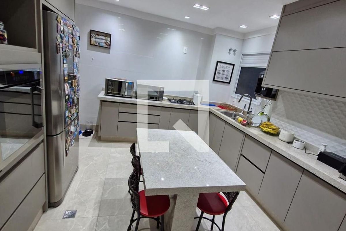 Apartamento à Venda - Lot. Alphaville Campinas, 4 Quartos,  215 m2 em , Campinas - sp | SoloBR