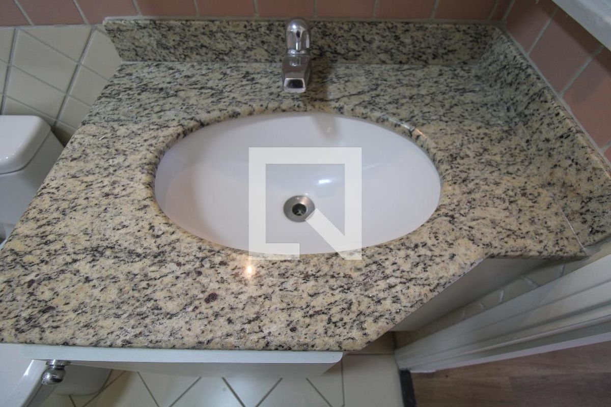 Apartamento à Venda - Mansões Santo Antônio, 2 Quartos,  117 m2 em , Campinas - sp | SoloBR