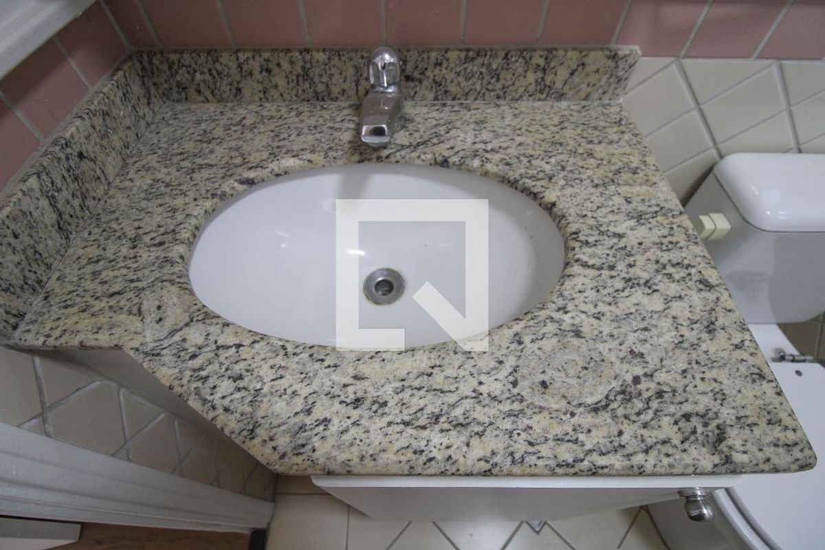 Apartamento à Venda - Mansões Santo Antônio, 2 Quartos,  117 m2 em , Campinas - sp | SoloBR