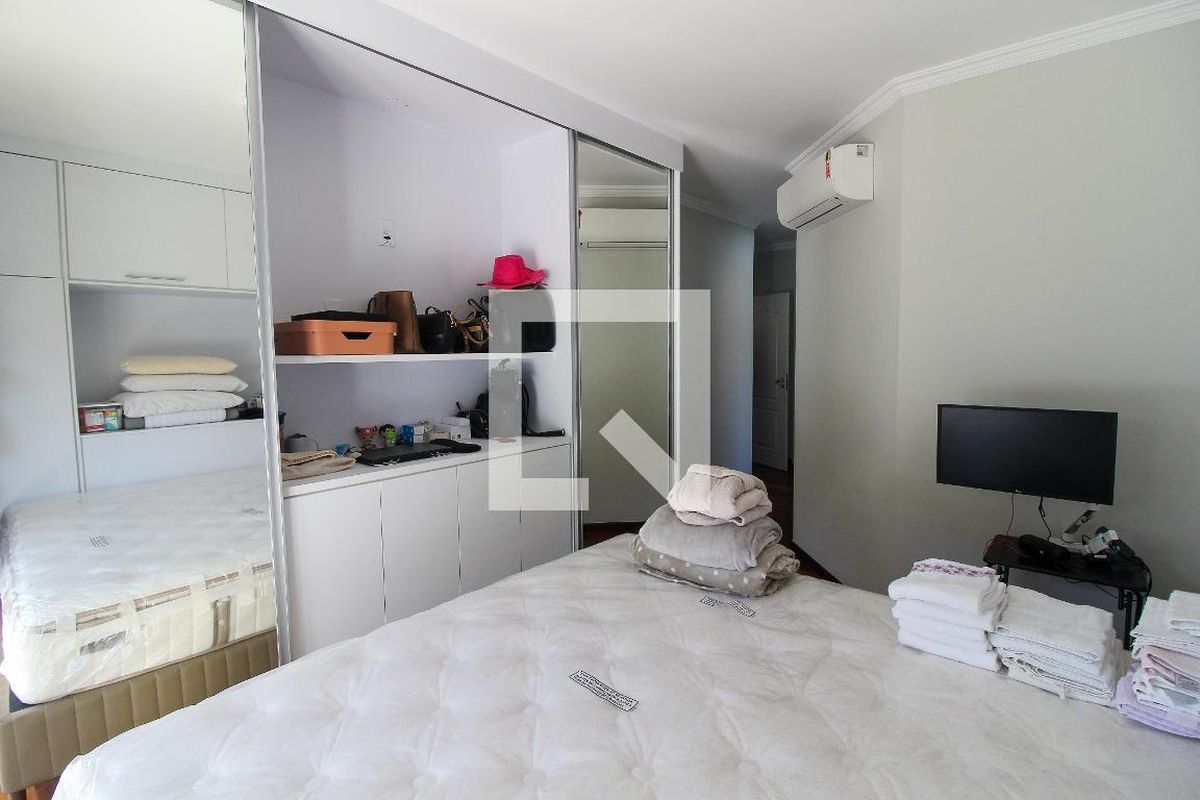 Casa, 4 quartos, 401 m² - Foto 37