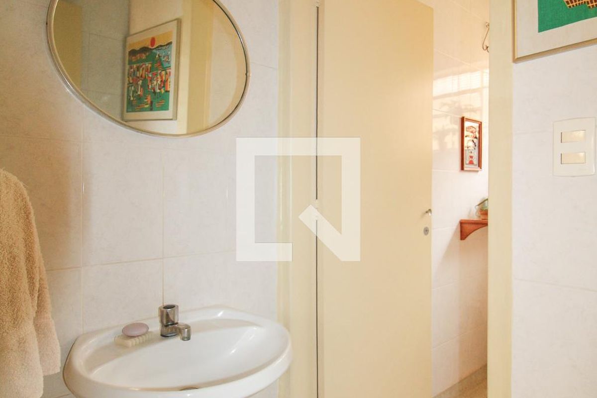 Casa à Venda - Jardim Planalto, 2 Quartos,  367 m2 em , Campinas - sp | SoloBR