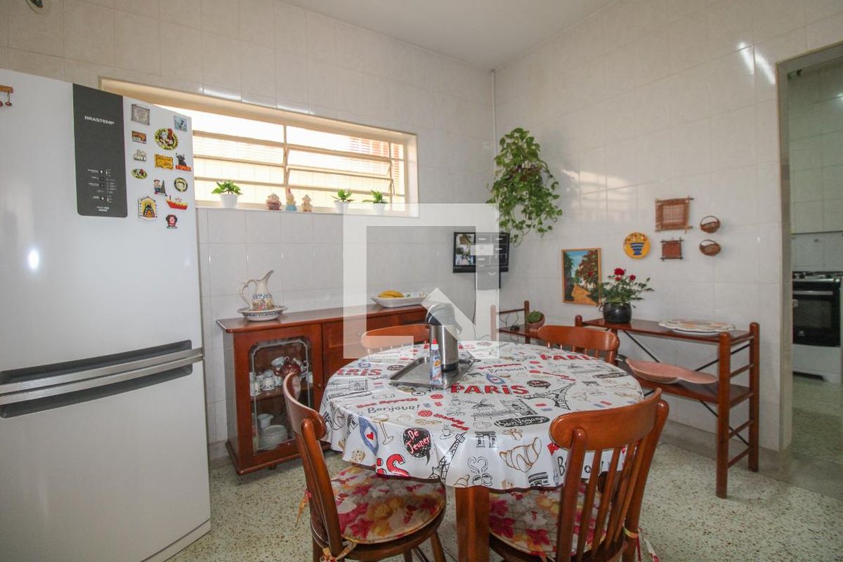 Casa à Venda - Jardim Planalto, 2 Quartos,  367 m2 em , Campinas - sp | SoloBR
