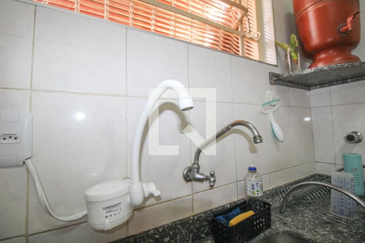 Casa à Venda - Jardim Planalto, 2 Quartos,  367 m2 em , Campinas - sp | SoloBR