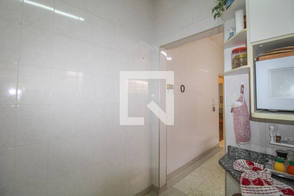 Casa à Venda - Jardim Planalto, 2 Quartos,  367 m2 em , Campinas - sp | SoloBR