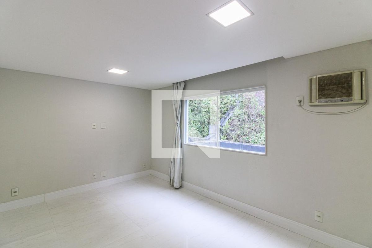 Casa, 2 quartos, 230 m² - Foto 36