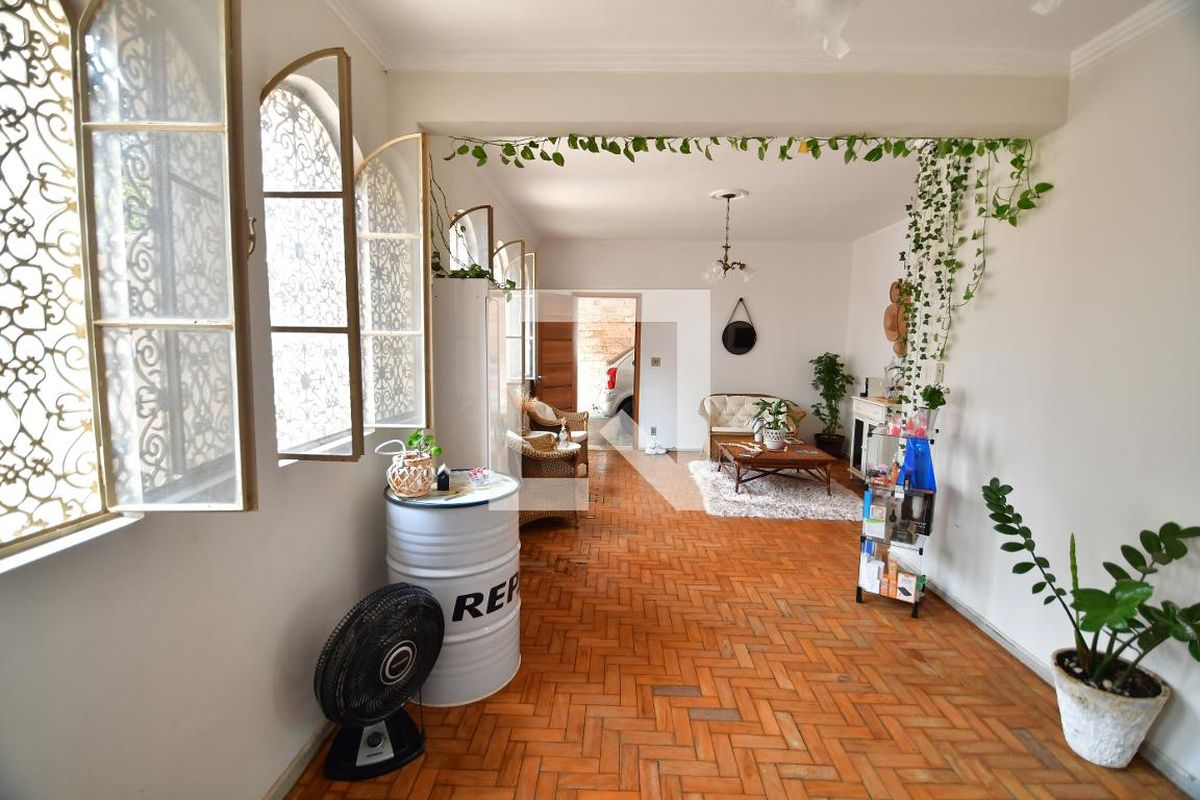 Casa à Venda - Jardim Flamboyant, 4 Quartos,  273 m2 em , Campinas - sp | SoloBR