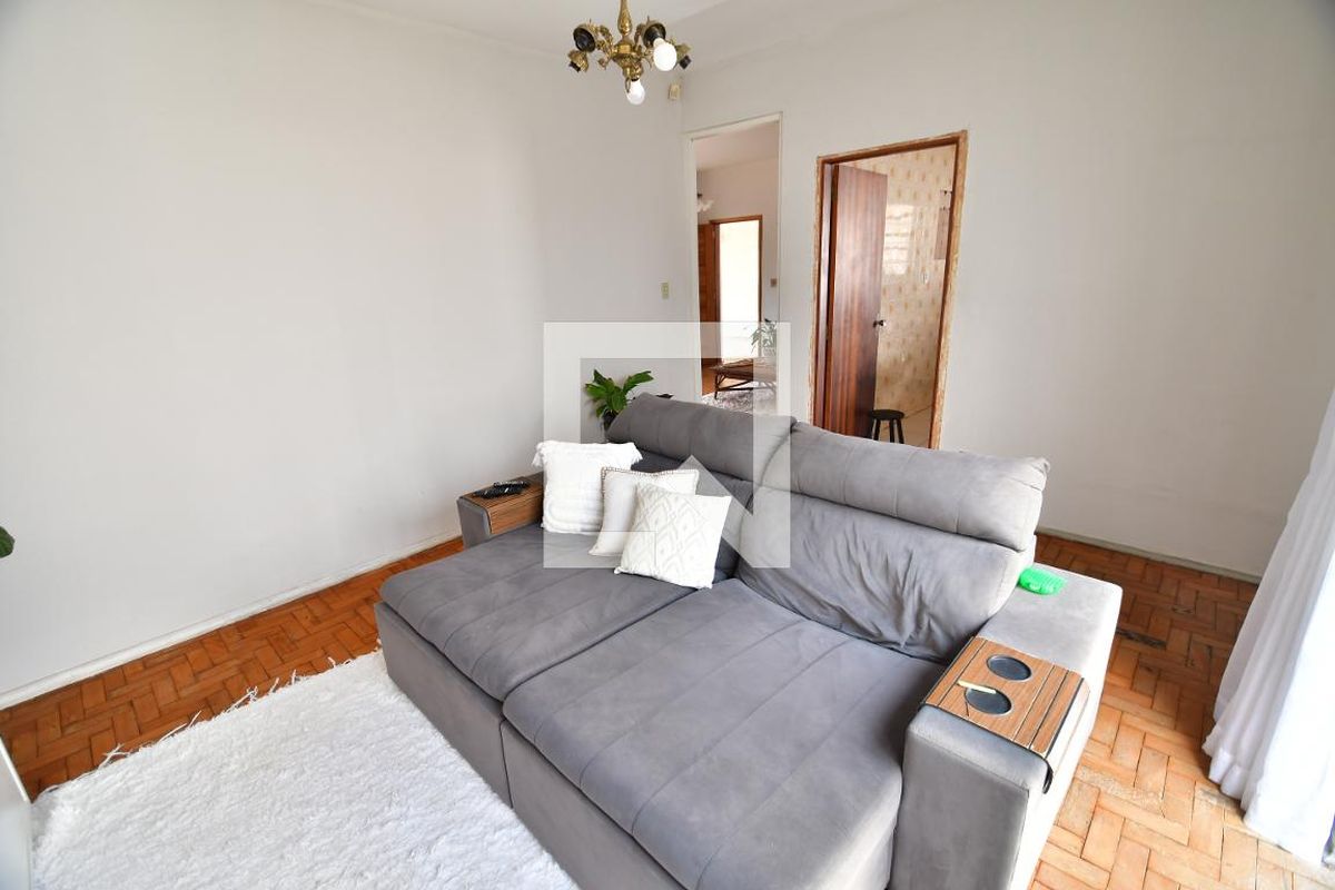 Casa à Venda - Jardim Flamboyant, 4 Quartos,  273 m2 em , Campinas - sp | SoloBR