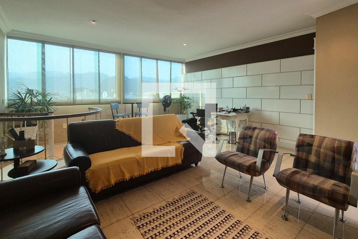 Cobertura, 3 quartos, 250 m² - Foto 2