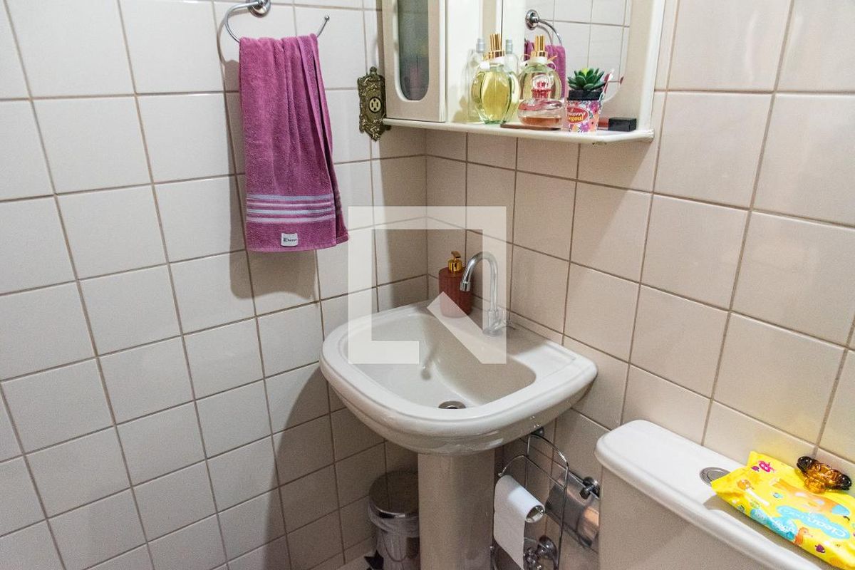 Casa, 3 quartos, 237 m² - Foto 84