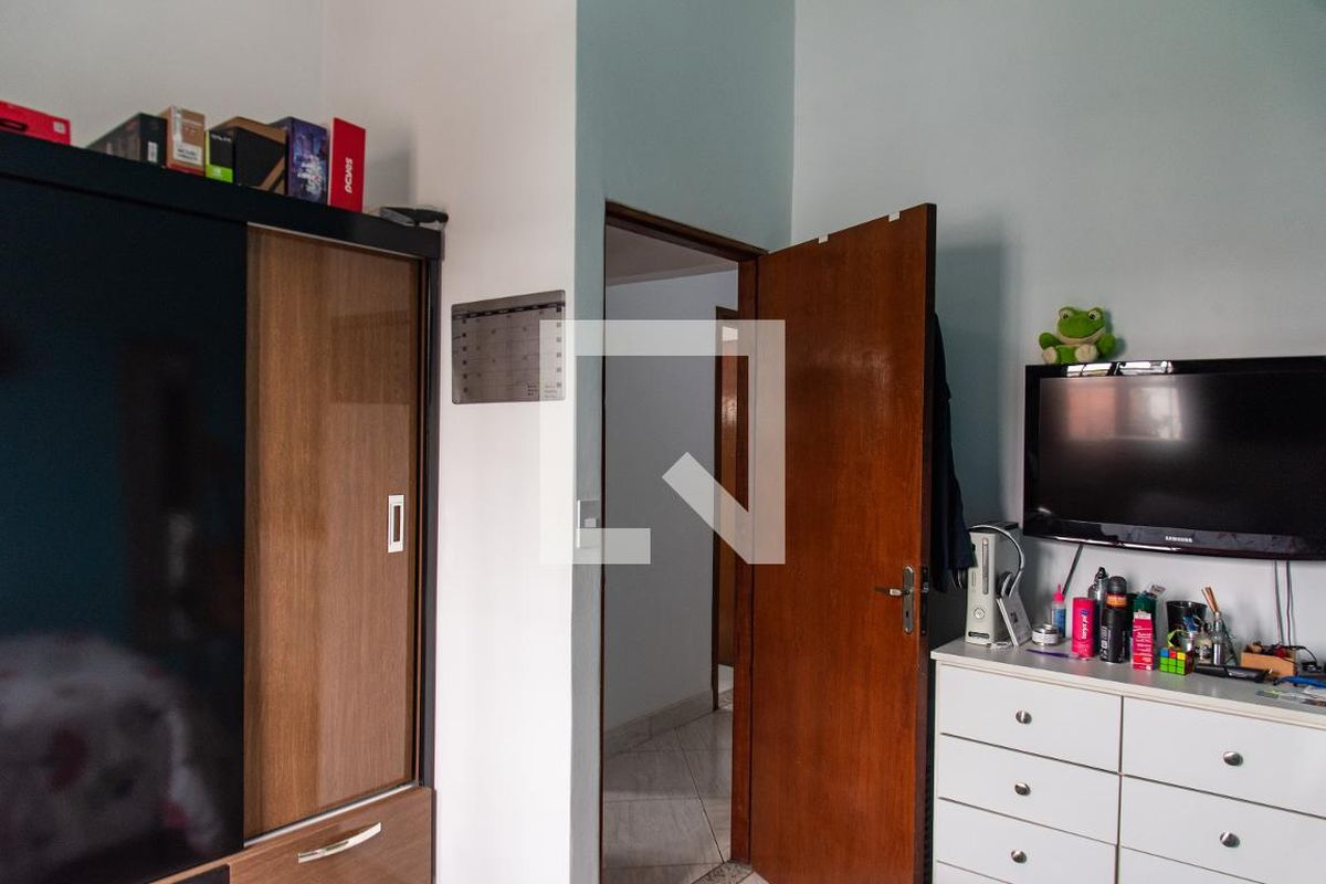 Casa, 3 quartos, 237 m² - Foto 38