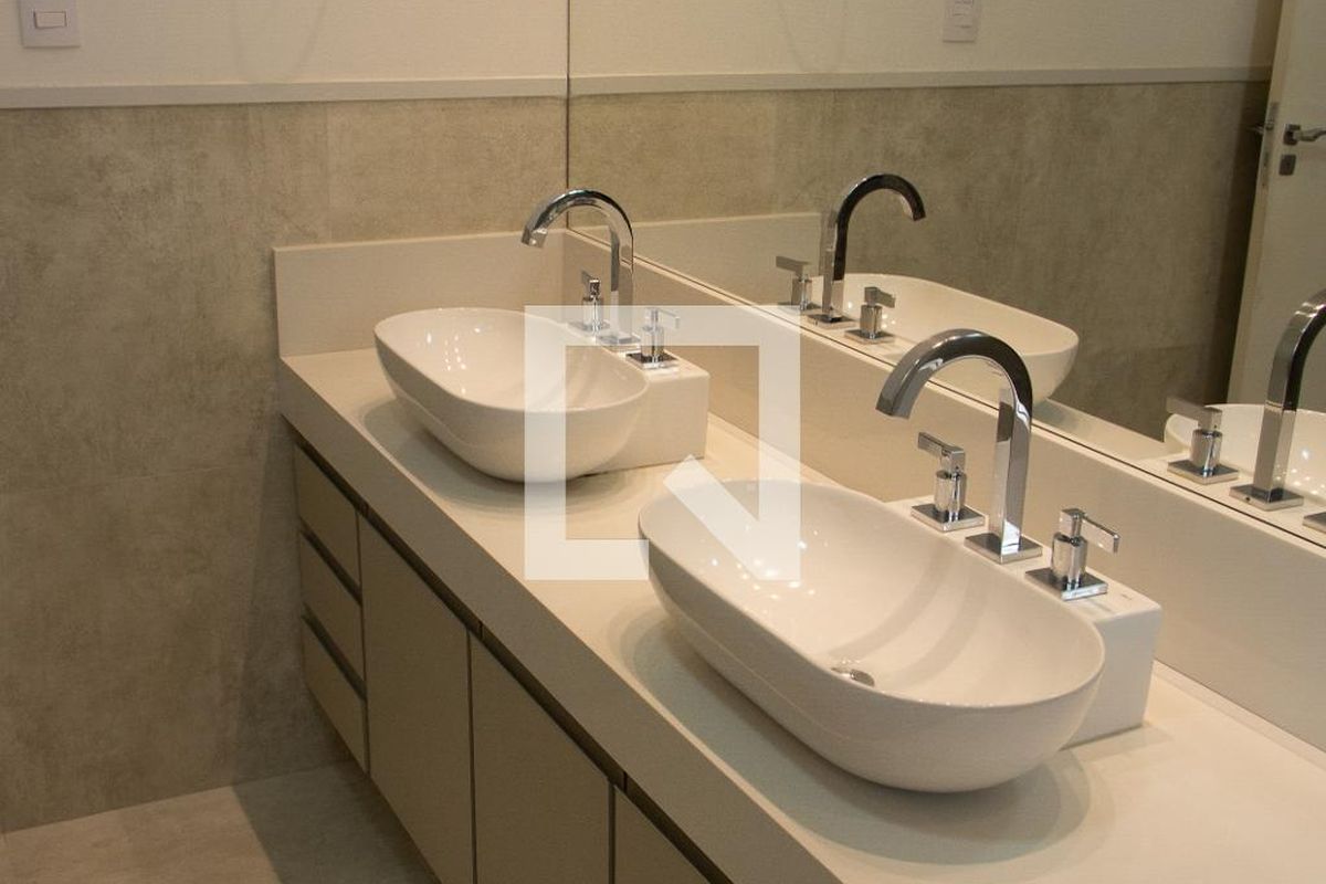 Casa à Venda - Lot. Alphaville Campinas, 4 Quartos,  384 m2 em , Campinas - sp | SoloBR