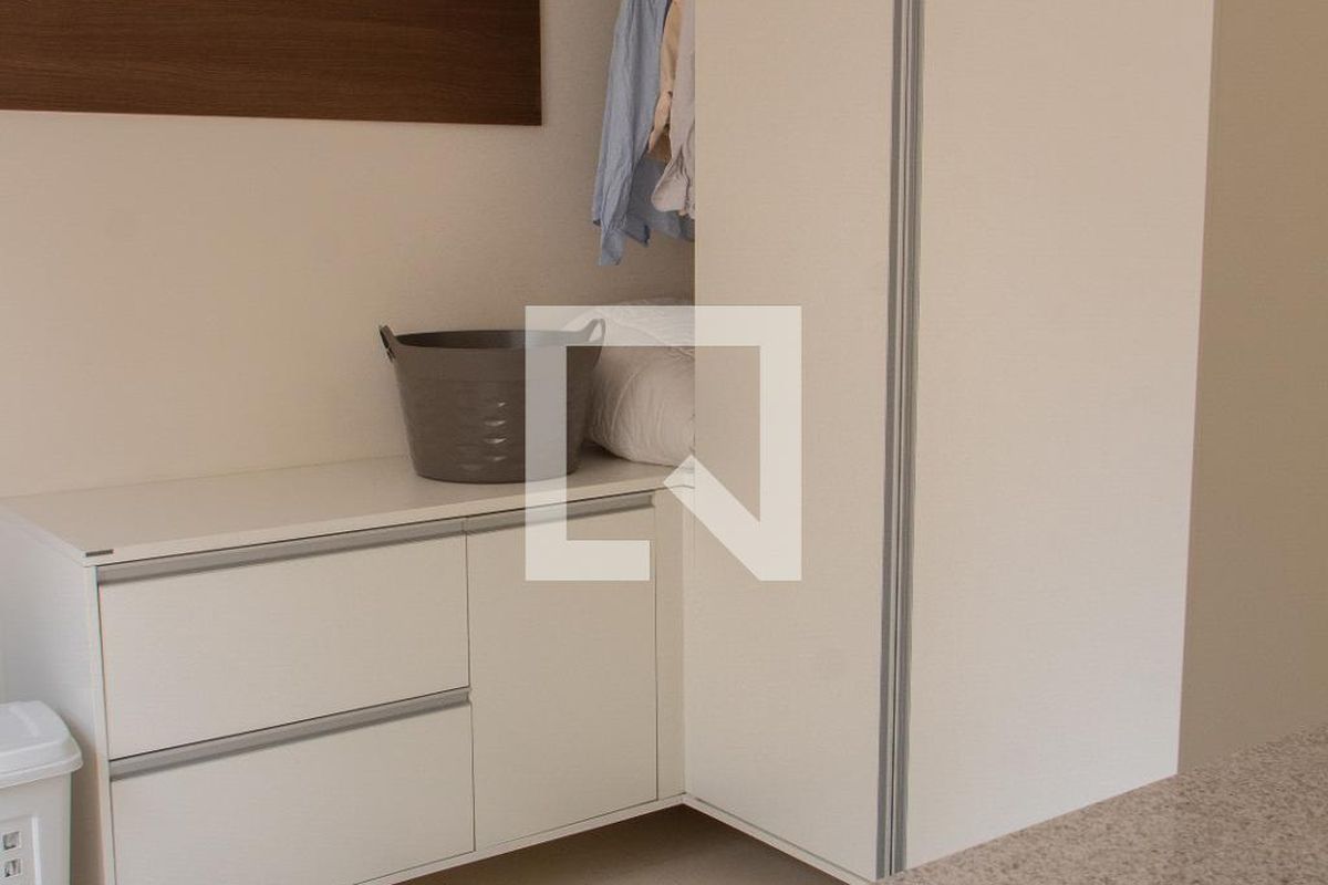 Casa à Venda - Lot. Alphaville Campinas, 4 Quartos,  384 m2 em , Campinas - sp | SoloBR