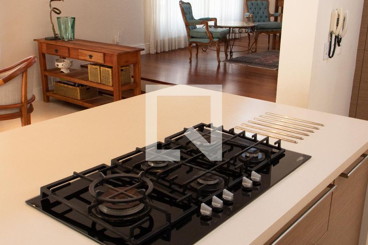 Casa à Venda - Lot. Alphaville Campinas, 4 Quartos,  384 m2 em , Campinas - sp | SoloBR