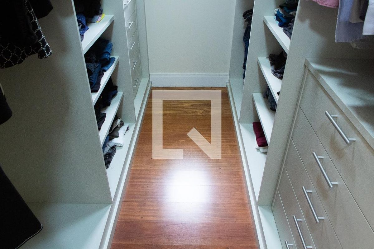 Casa à Venda - Lot. Alphaville Campinas, 4 Quartos,  384 m2 em , Campinas - sp | SoloBR