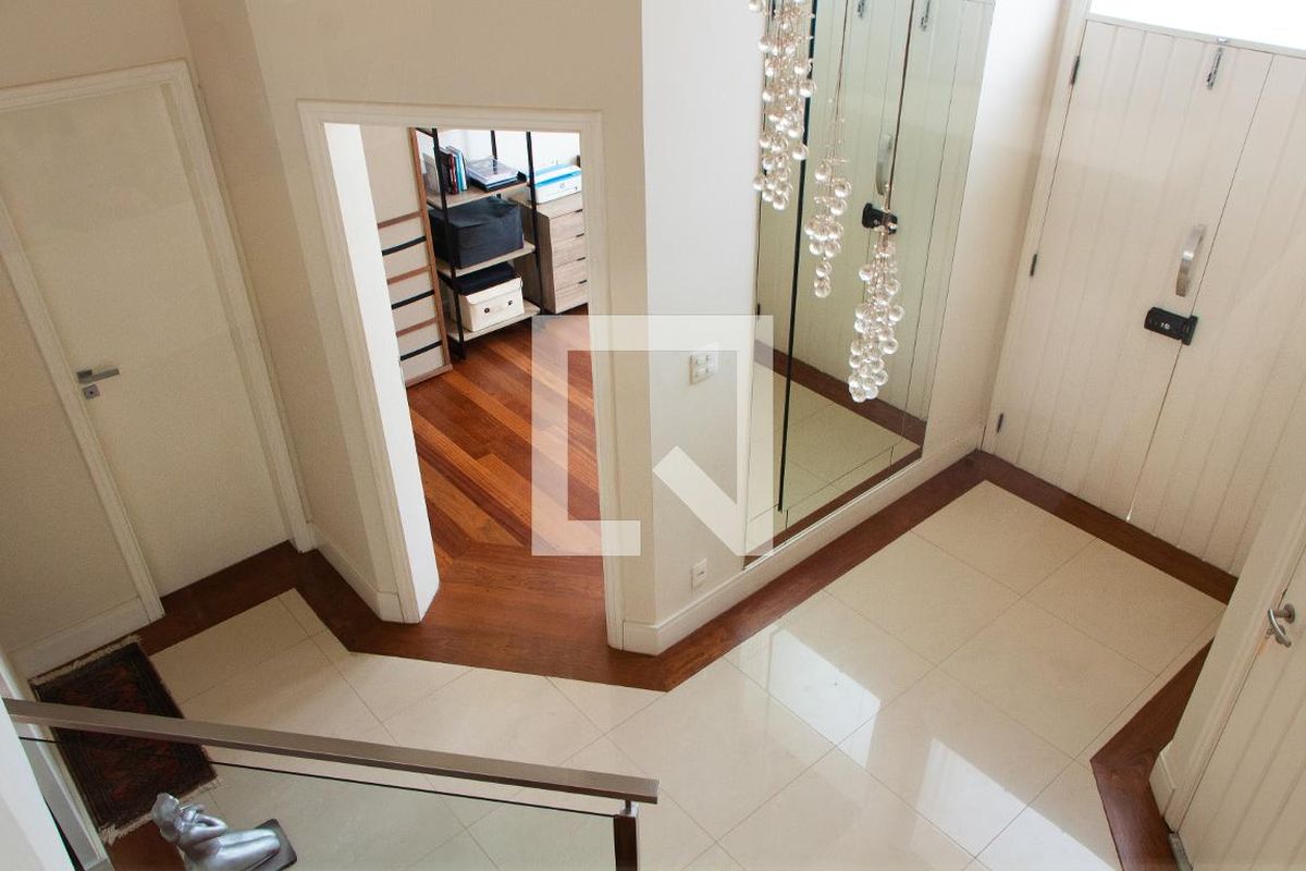 Casa à Venda - Lot. Alphaville Campinas, 4 Quartos,  384 m2 em , Campinas - sp | SoloBR