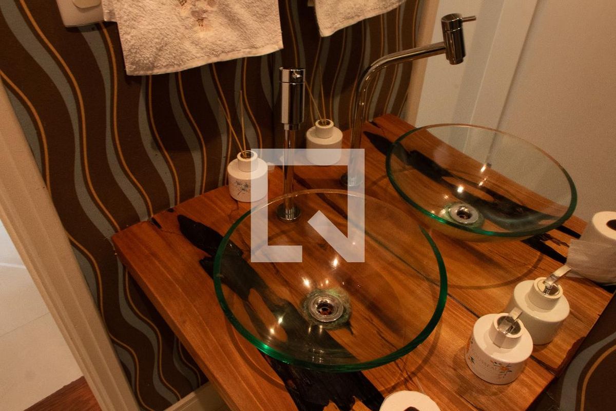 Casa à Venda - Lot. Alphaville Campinas, 4 Quartos,  384 m2 em , Campinas - sp | SoloBR